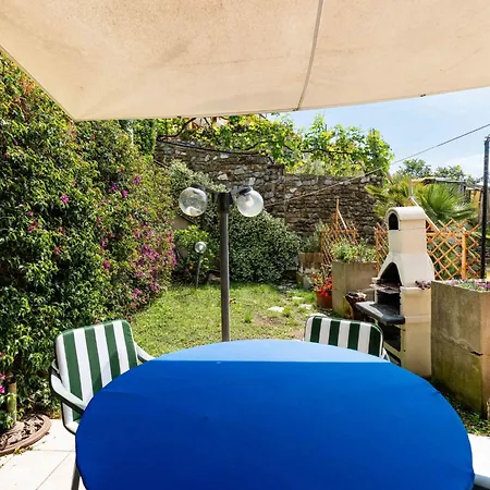 Garden And Sea By Interhome 圣雷默